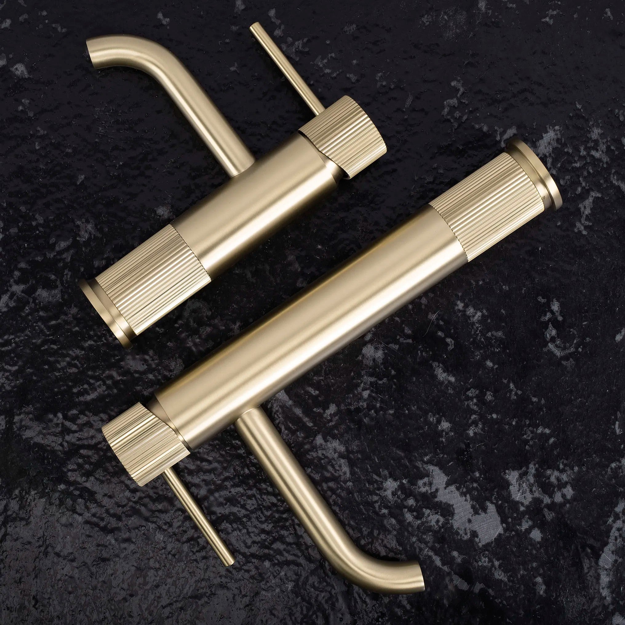 Koupelnová baterie Rea Lungo Stripe Brush Gold Low  5