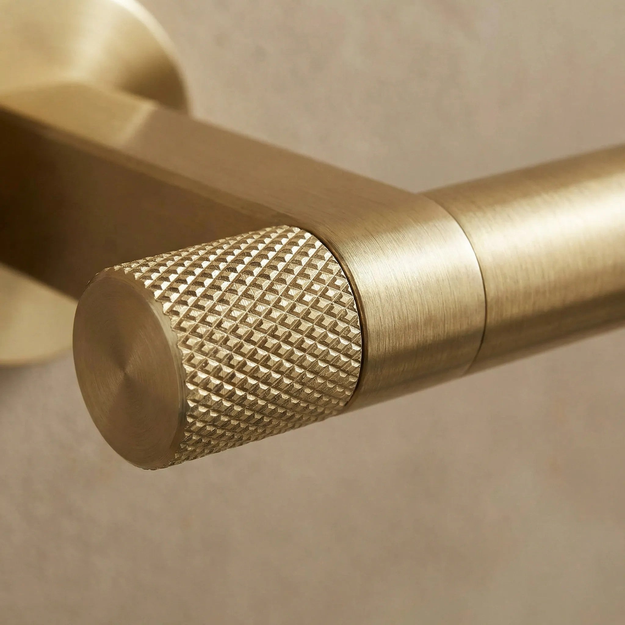 Koupelnový věšák 39106 ORI Brush Gold  5