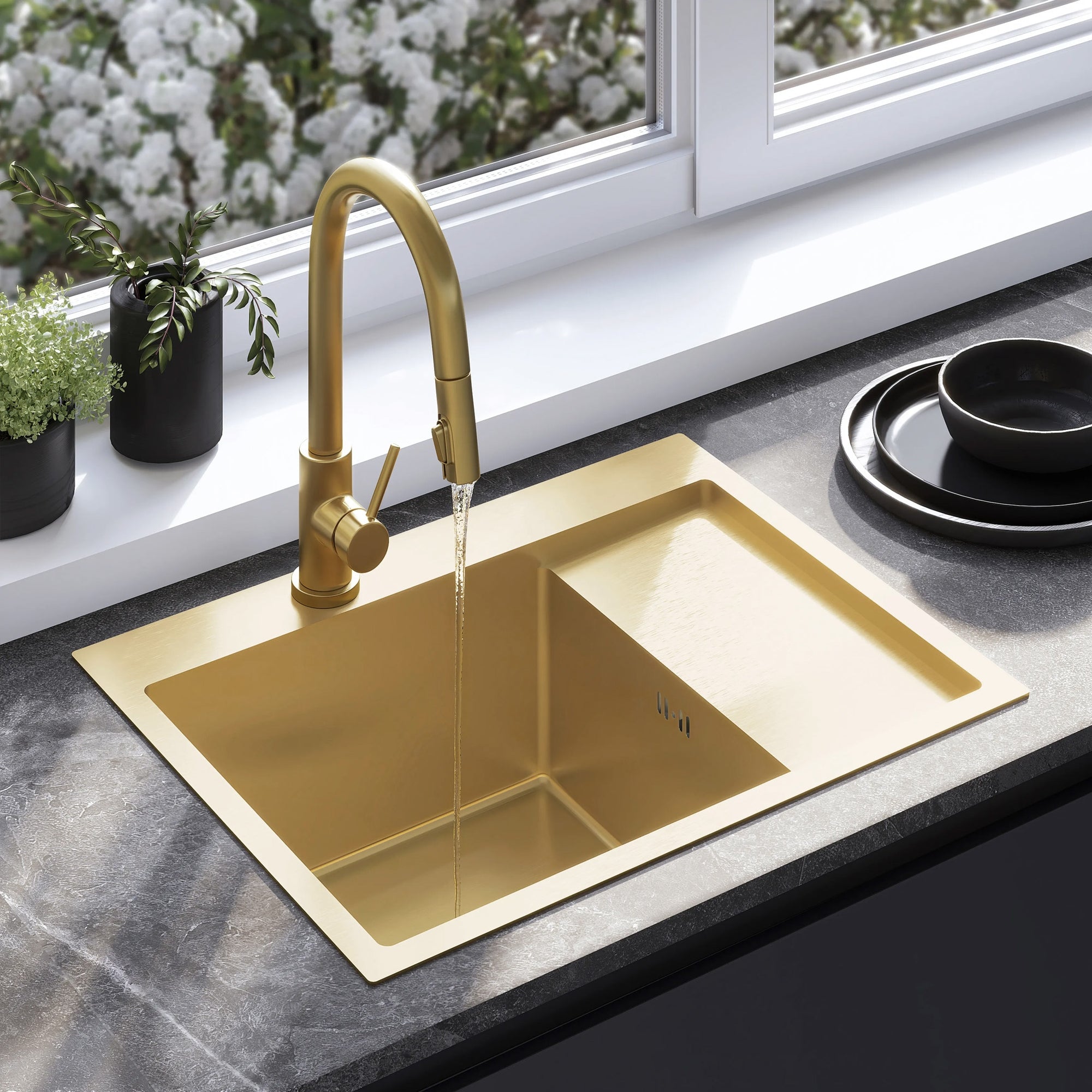 Ocelový dřez Fin BRUSH GOLD s kuchyňskou baterií 1