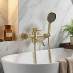 Vanová baterie Rea Lungo Stripe Gold  Brush  9