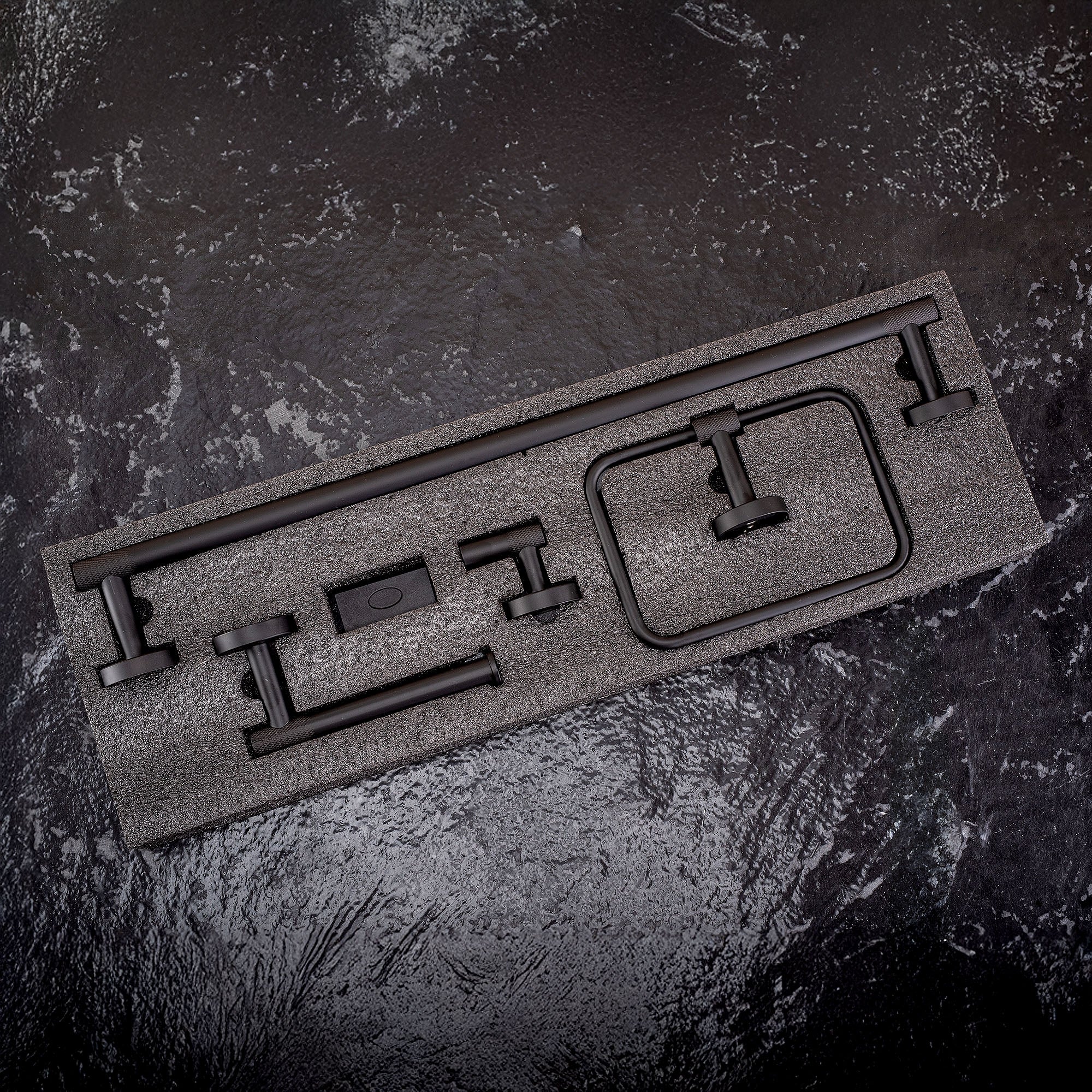 Sada koupelnových doplňků GRID Black 4 díly  5