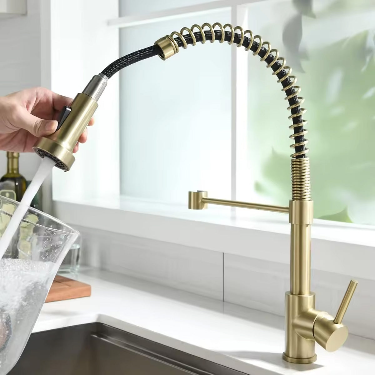 Kuchyňská baterie REA Colin Brush Gold  2